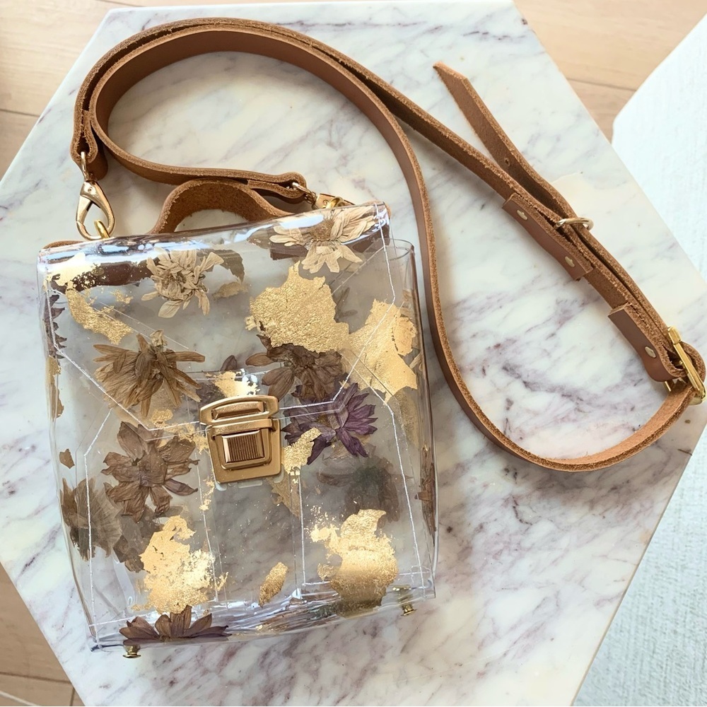 🌼 NWOT Dried Flowers Gold Leaf Clear Transparent Crossbody Bag w/ Leather Strap